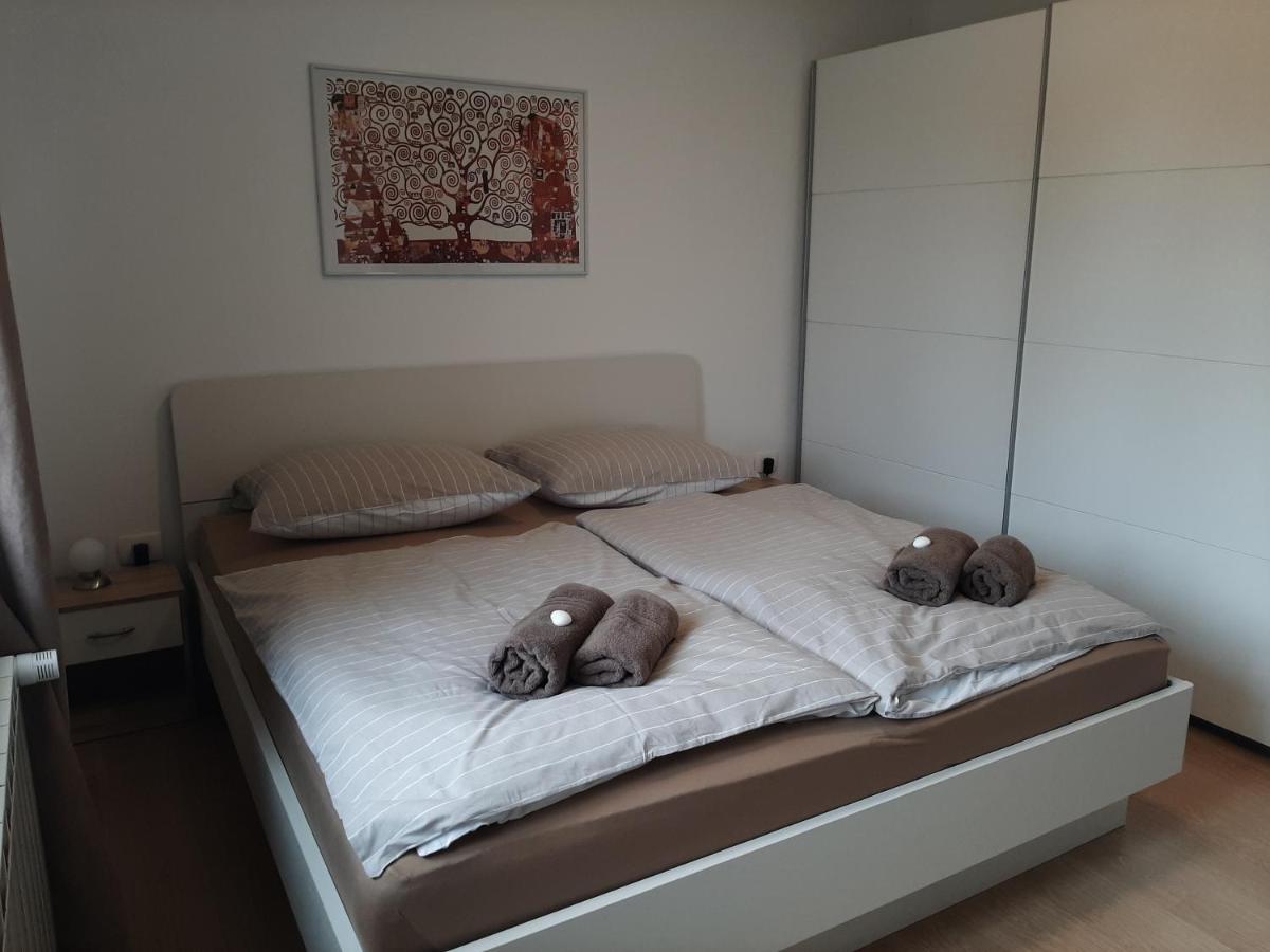 Apartment Sol, Izola, San Simon المظهر الخارجي الصورة